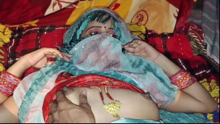 Desi aunty with nephew pussy licking chudai porn video Video