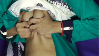 Indian Desi Small Tits Boobs Sucking With Pussy Fucked Video